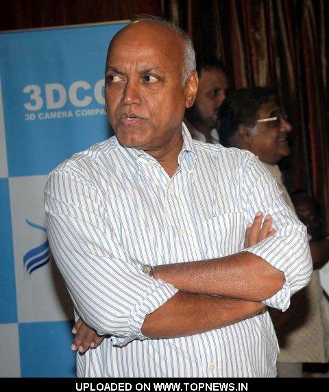 Manmohan Shetty-Producer at Yash Chopra Inaugurated 3-D Movie Camera